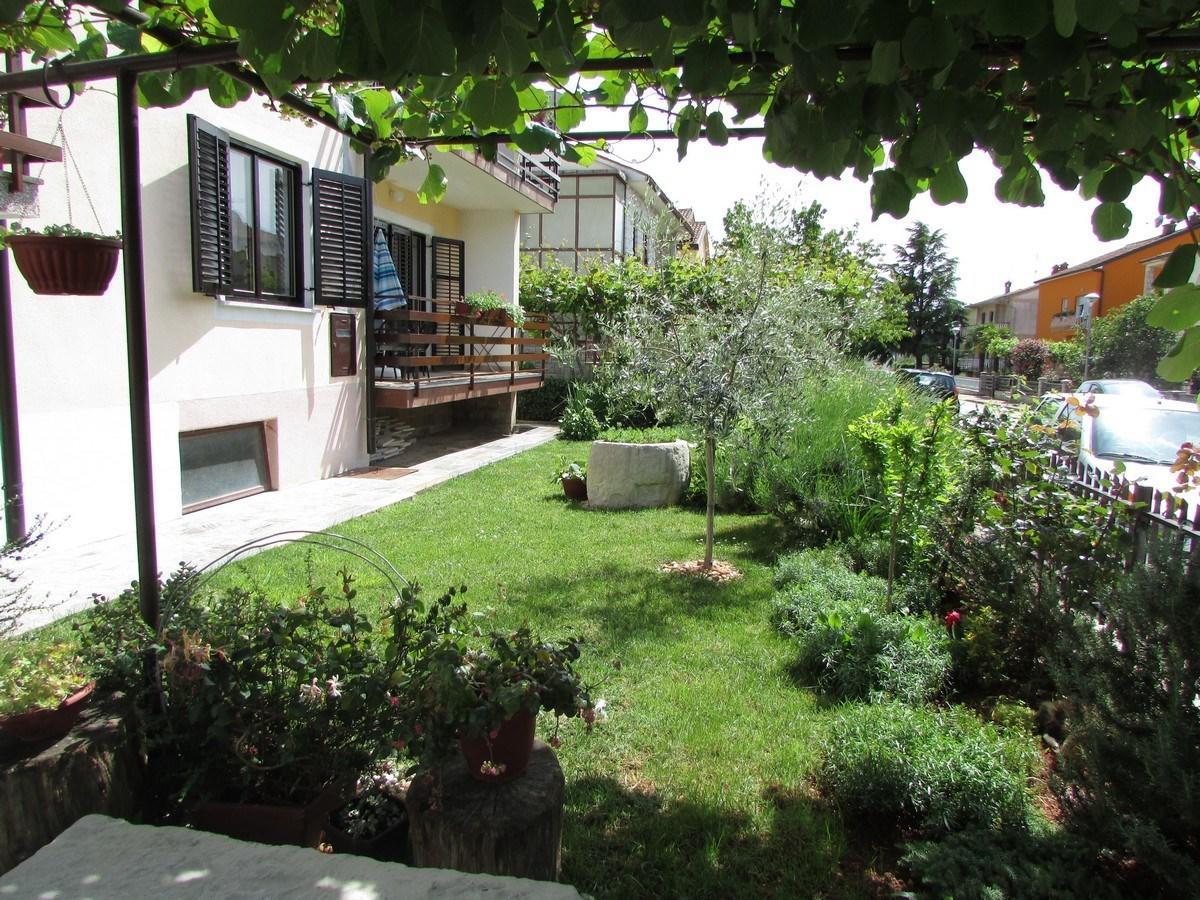 Mirela House With Apartment Umag Eksteriør billede